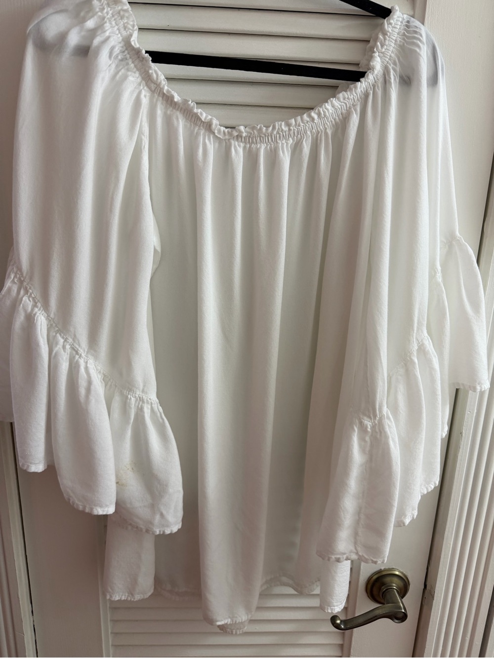 VENUS White Off-Shoulder Ruffled Sleeve Cover-Up Size O/S